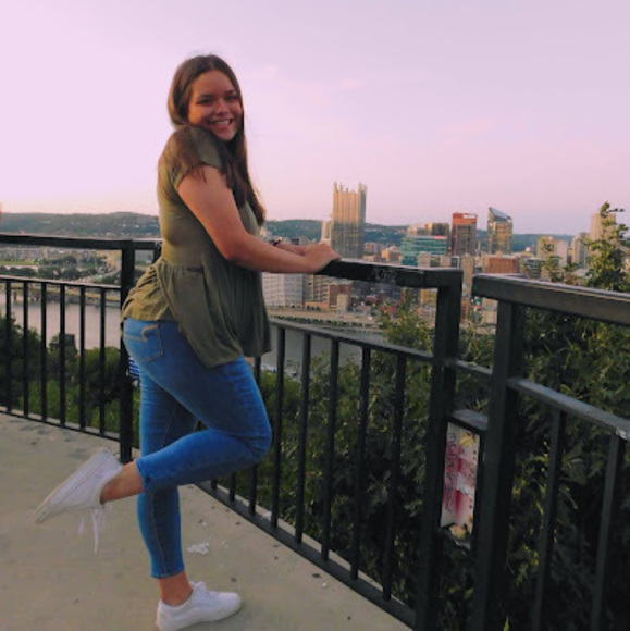 Meet your Posher, Sarah - Picture 1 of 1